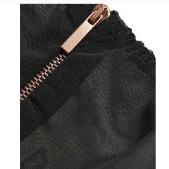 Agent Provocateaur Sally Black Bra and Brief Set (34B/2) - Picture 10 of 16